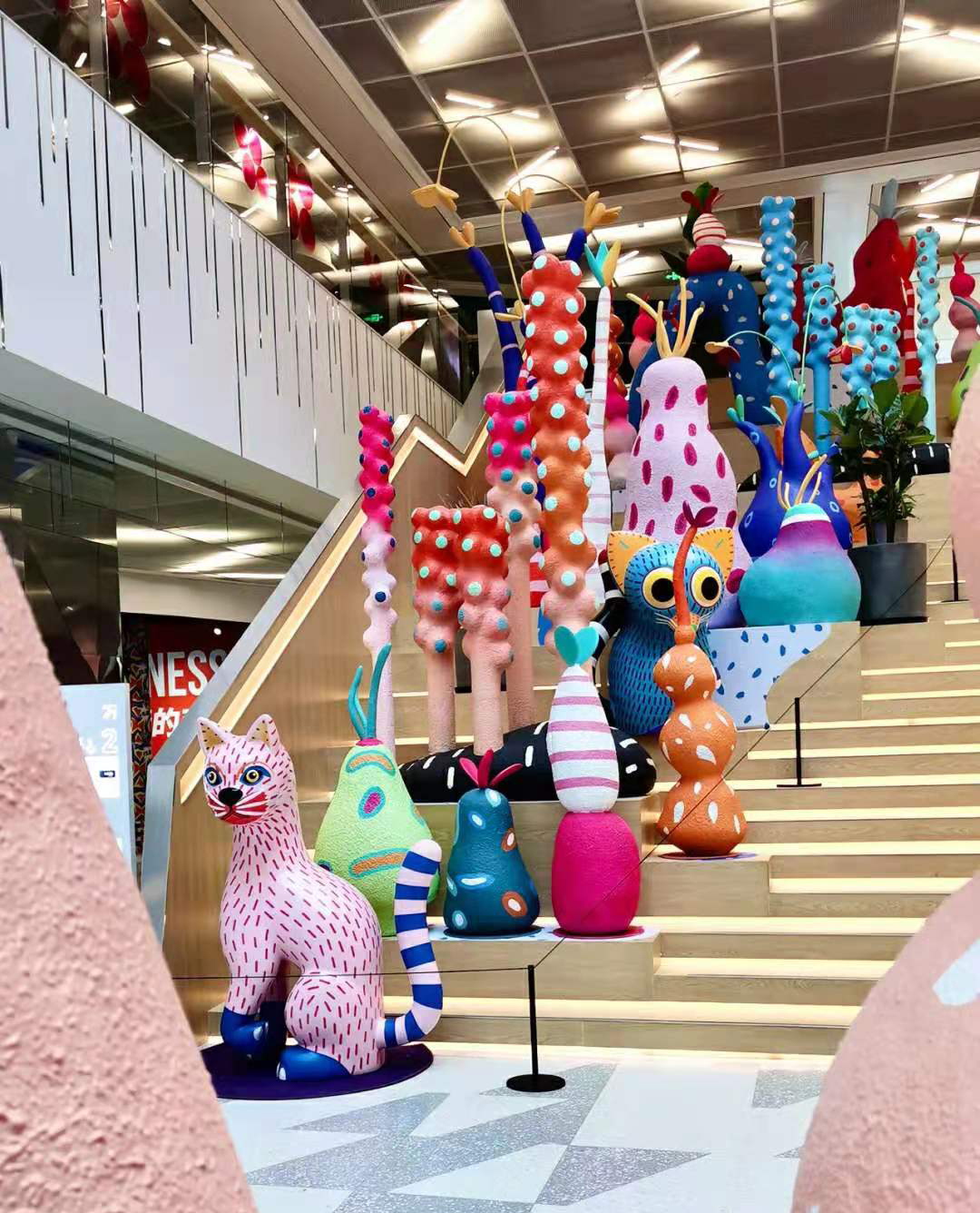 上海广场“共生Co-Growth”艺术装置展