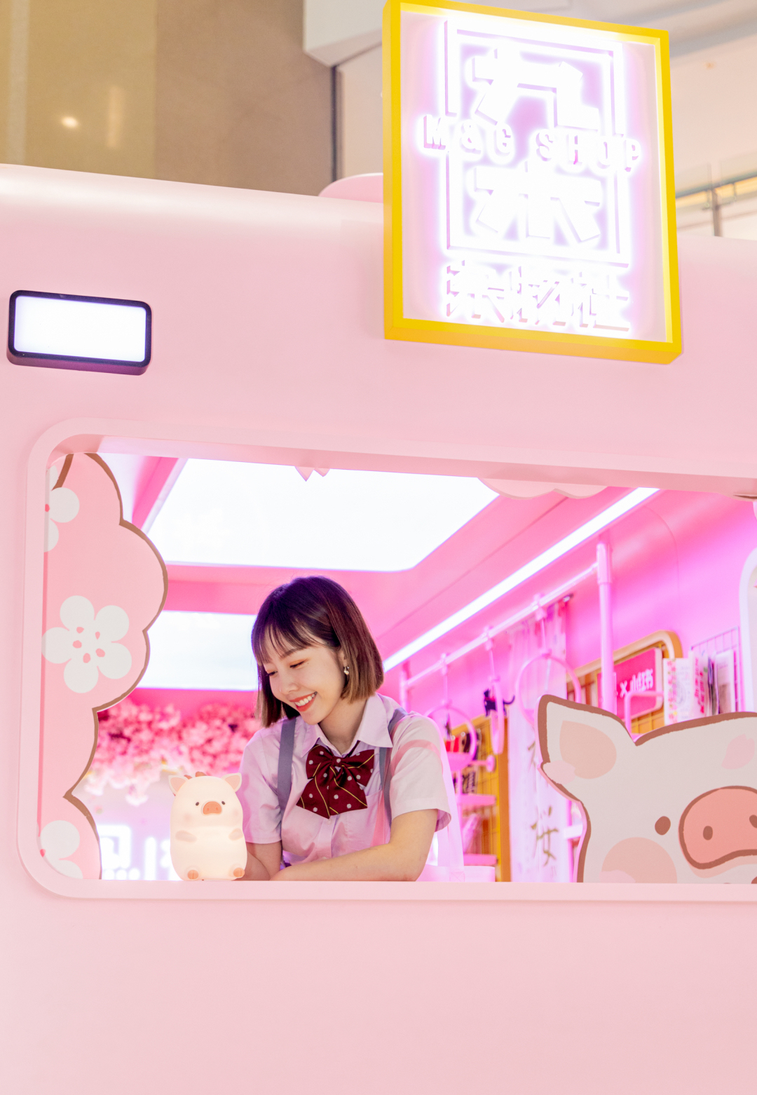 九木杂物社快闪店“春日樱花列车”