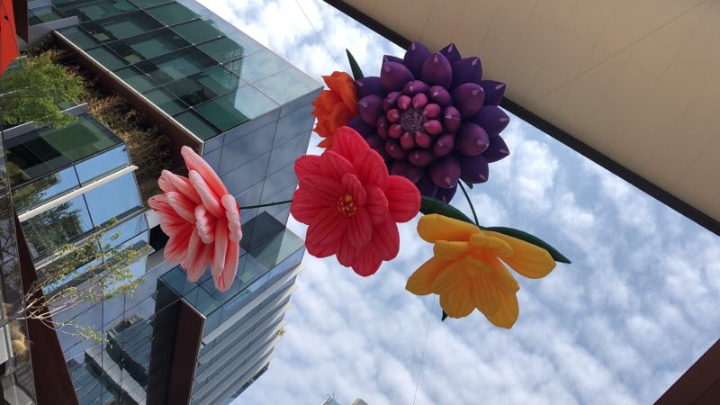 西安创意谷——花朵美陈