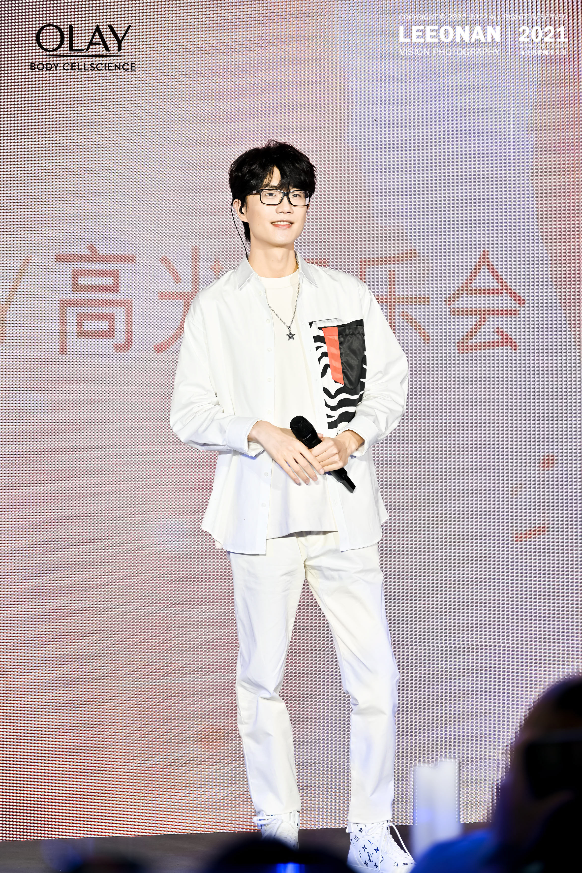许嵩OLAY高光音乐会