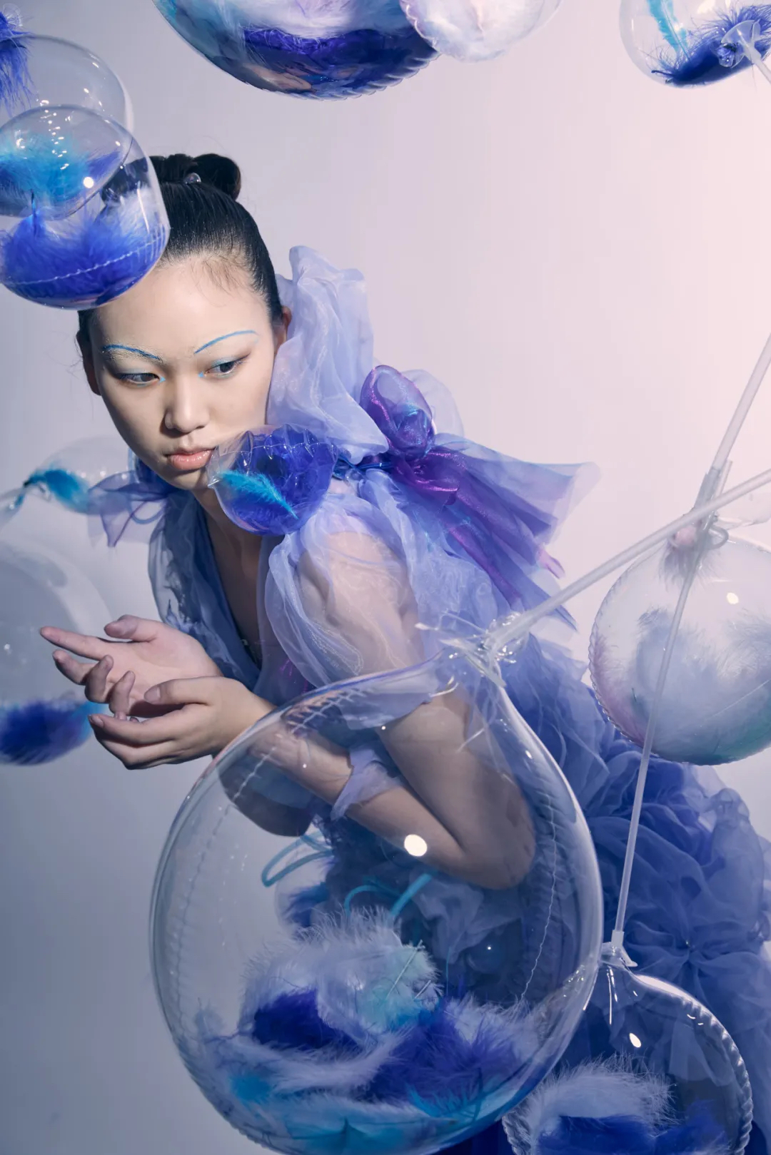 【屏视世界：融合与聚变】——沉浸式新媒体服装艺术大秀