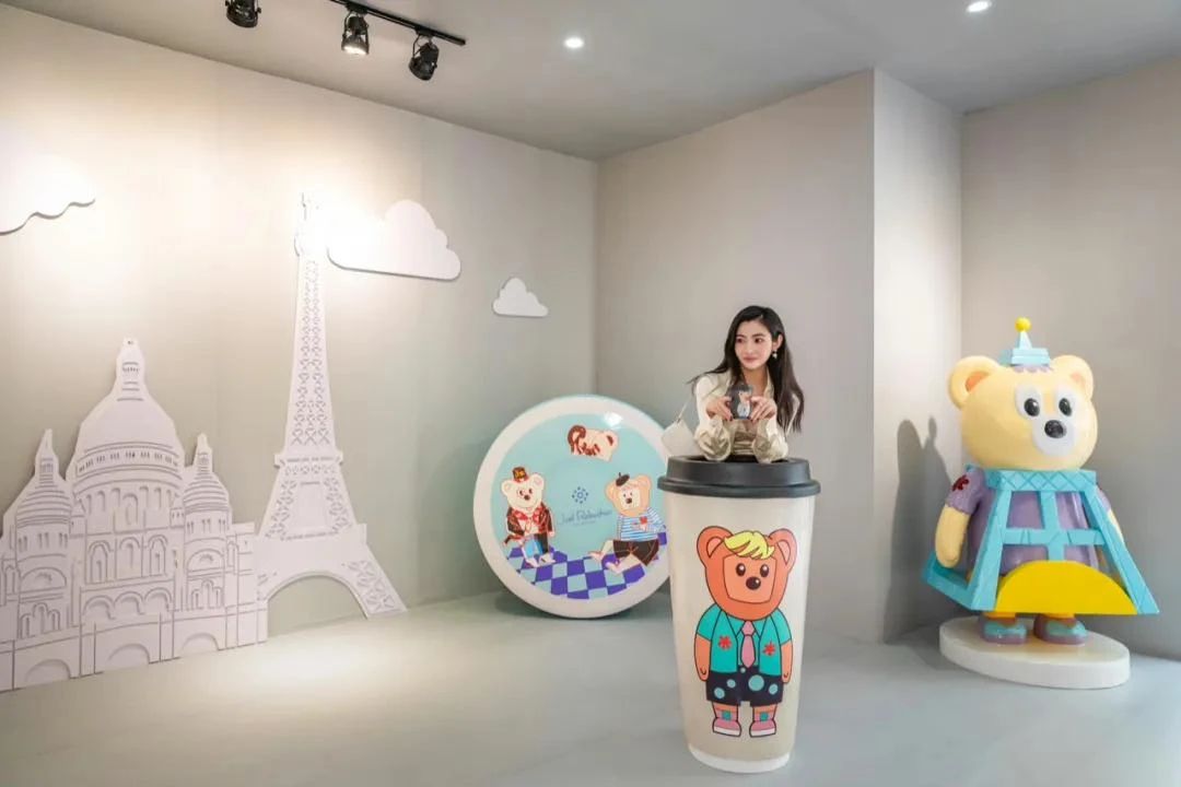乔尔·卢布松“来自星星的卢布熊”超级快闪店