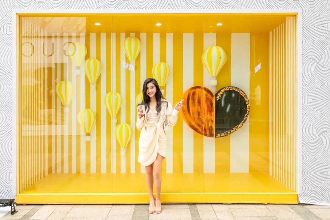 乔尔·卢布松“来自星星的卢布熊”超级快闪店