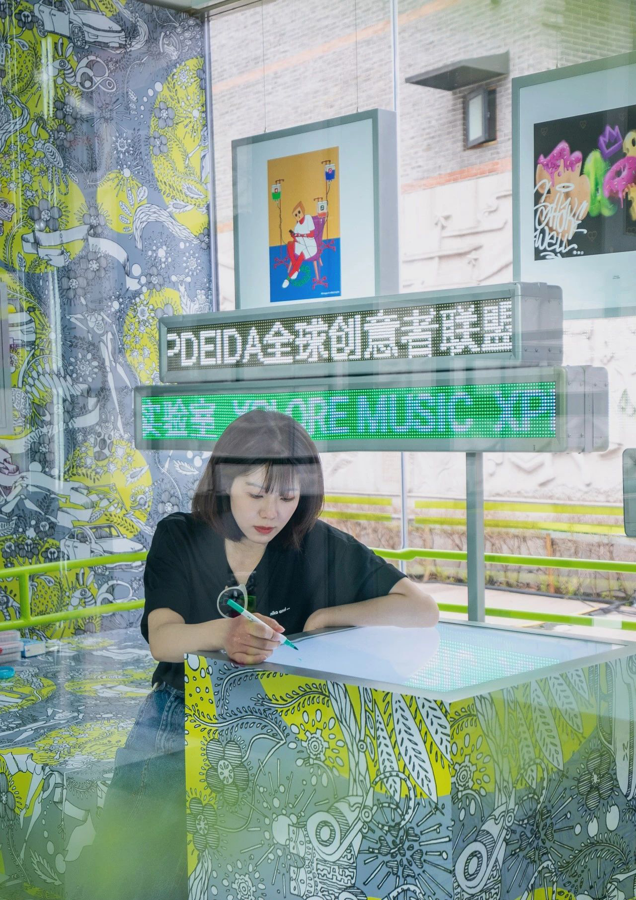 小鹏汽车“XPLORE LAB探索实验室”