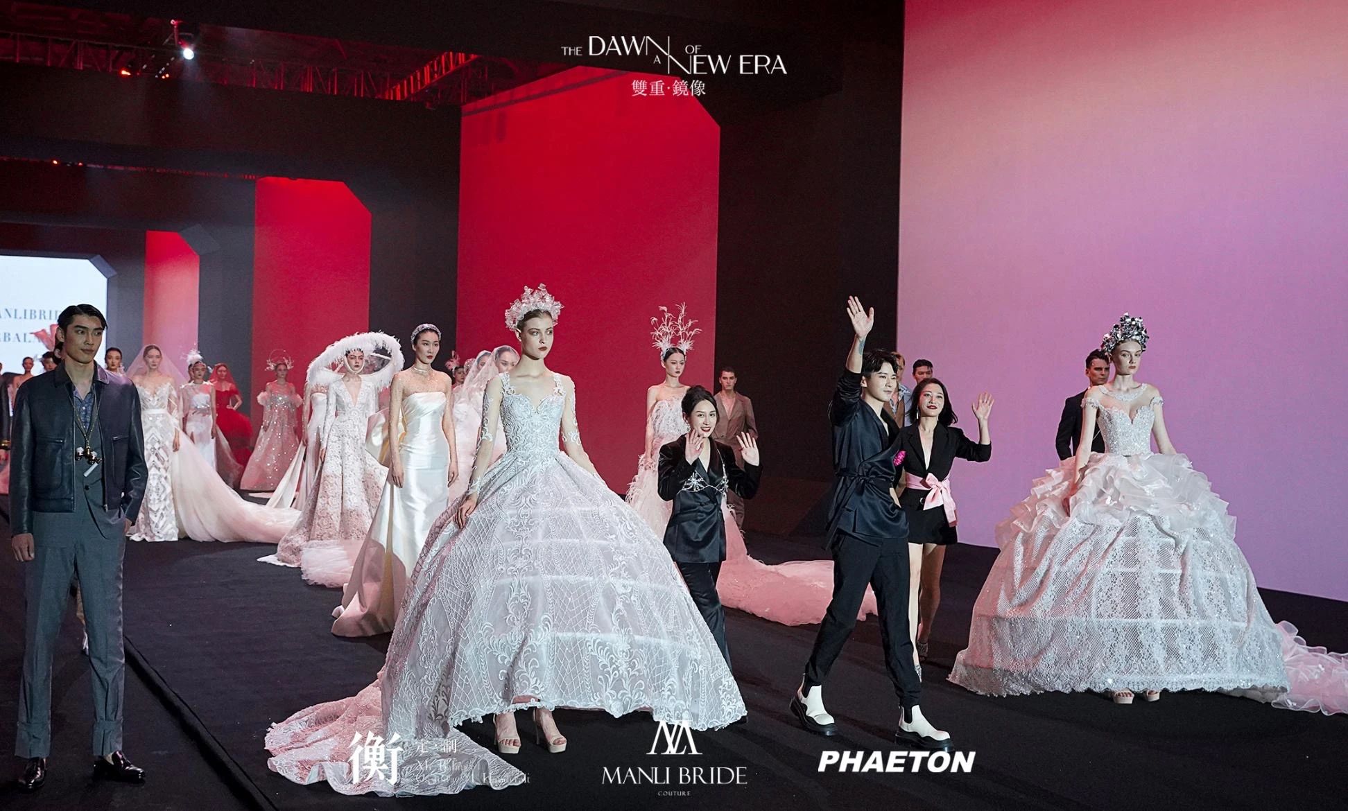 《双重·镜像》FASHION SHOW 