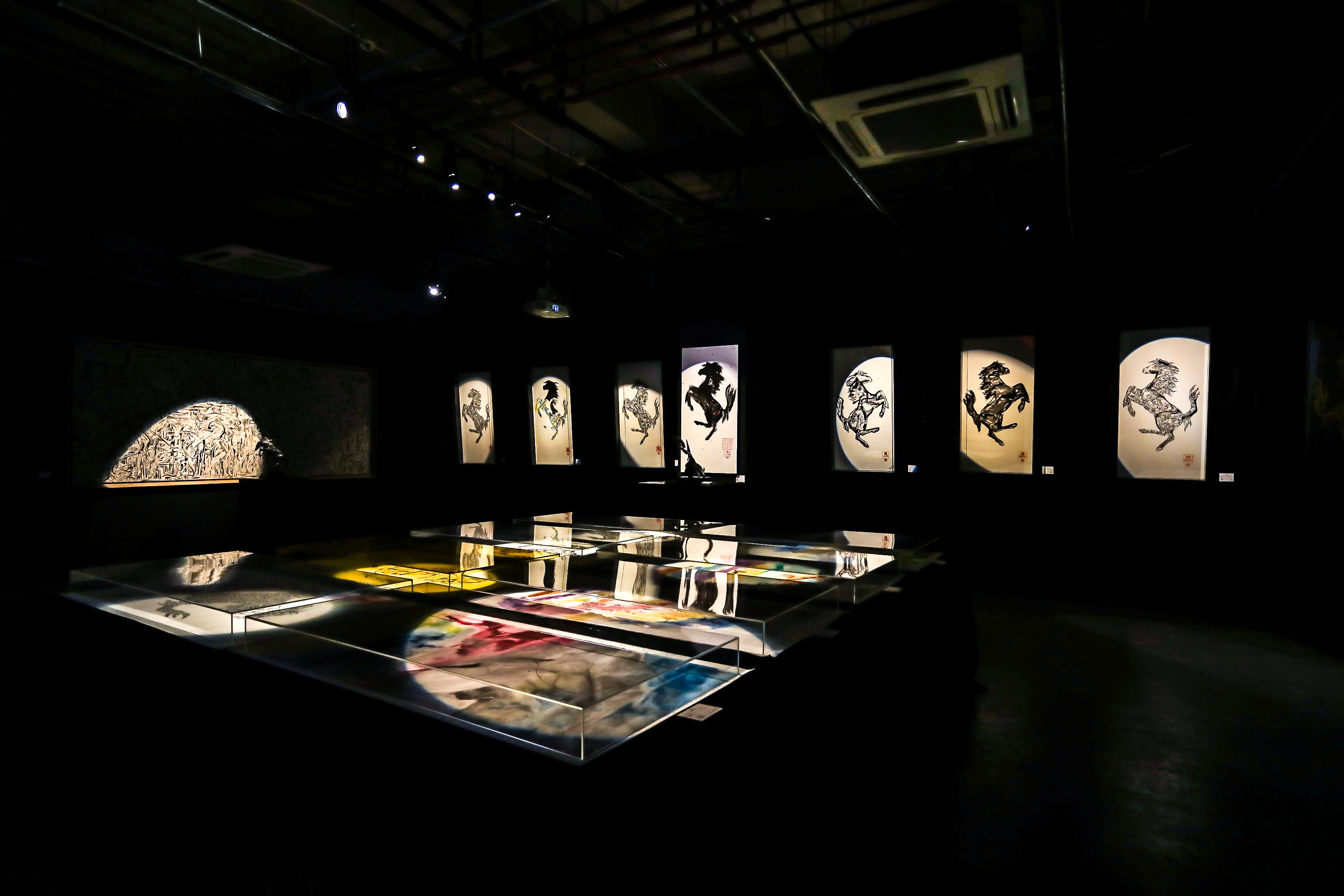 2021“龍馬躍影” SIMON MA马兴文艺术作品巡回展