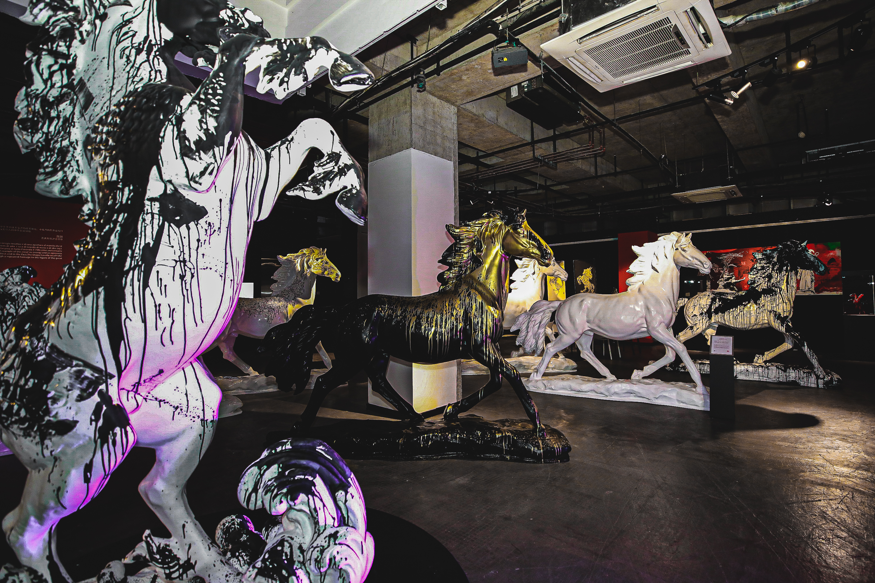 2021“龍馬躍影” SIMON MA马兴文艺术作品巡回展