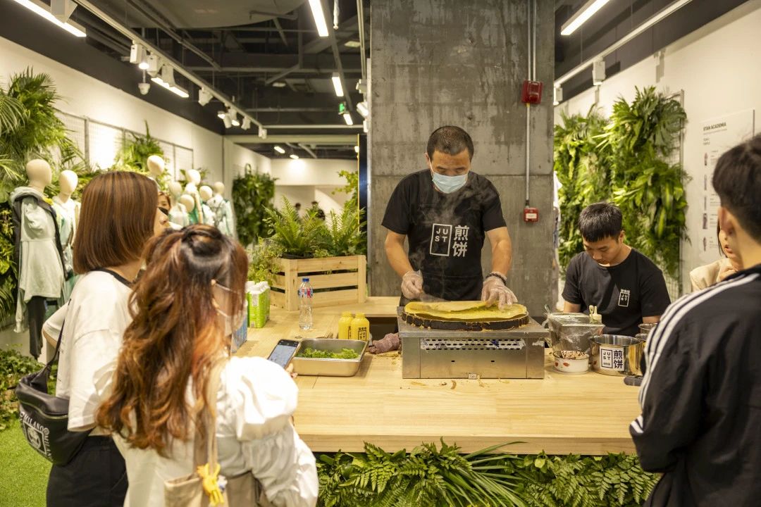 adidas 环保市集 SUSTAN MARKET