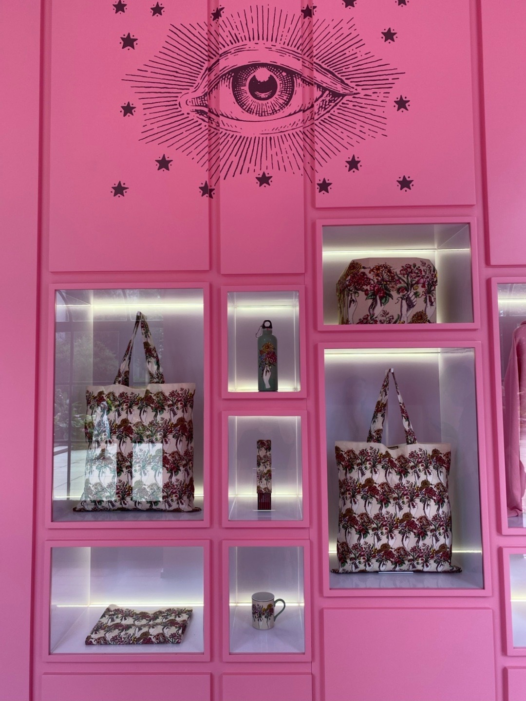 《古驰原典》展览 