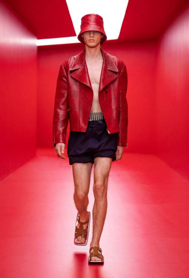 PRADA 2022春夏男装时装秀