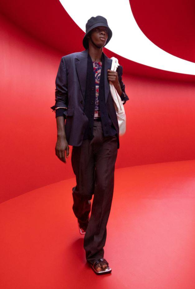 PRADA 2022春夏男装时装秀