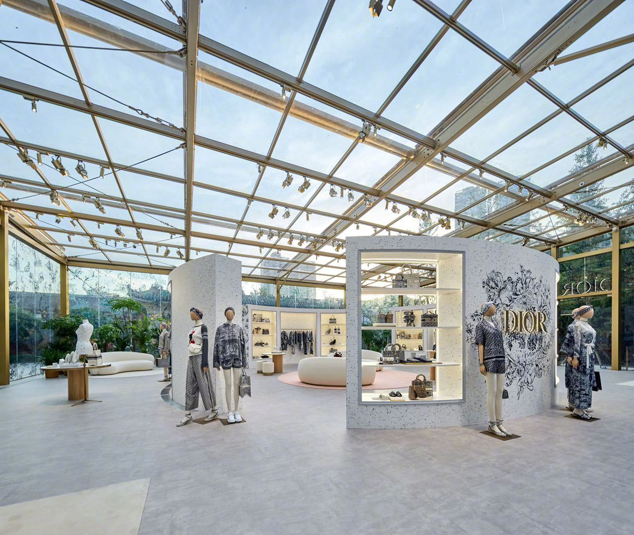 DIOR CHEZ MOI限时精品店开幕酒会