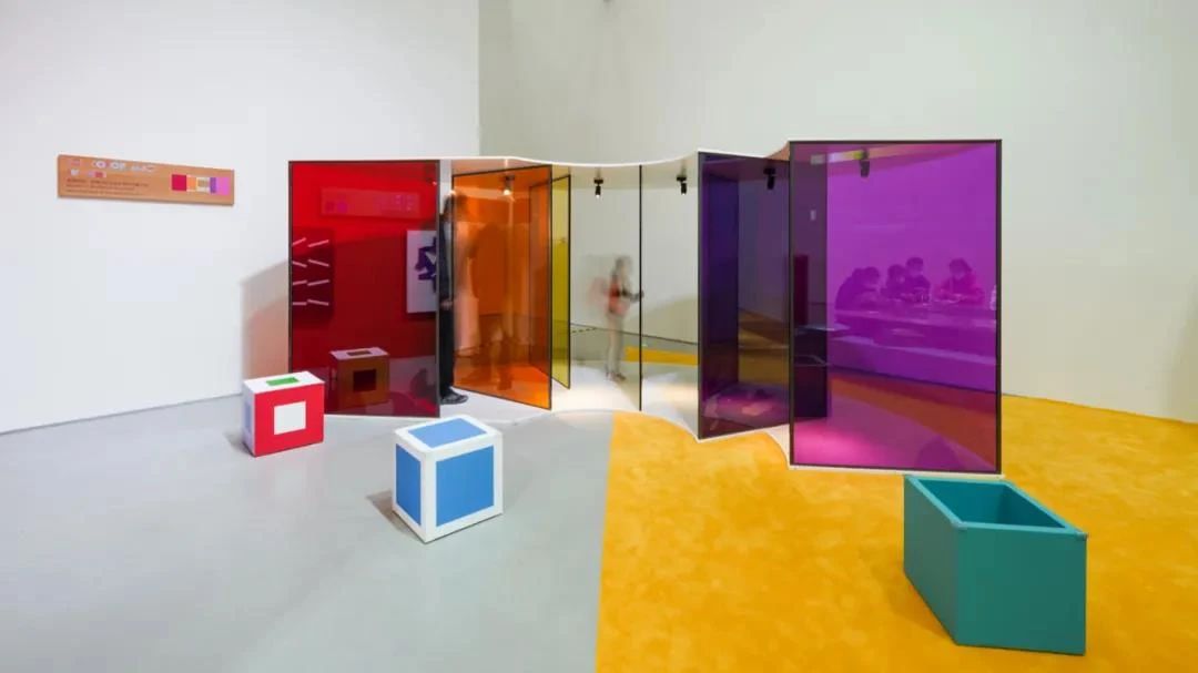 “图像的生息”色彩互动装置展