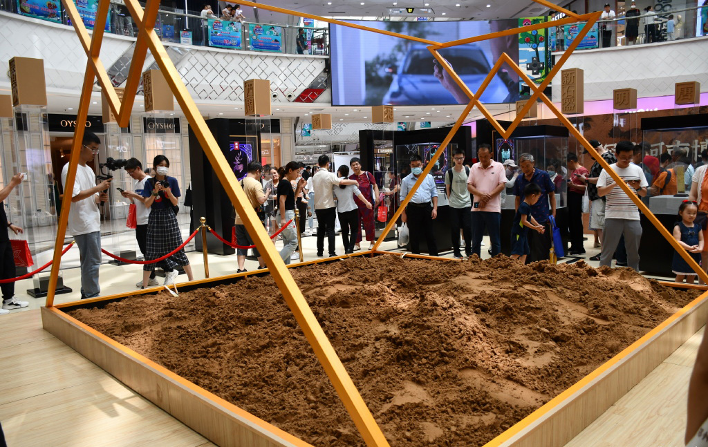 河南博物院“失传的宝物”考古盲盒互动展