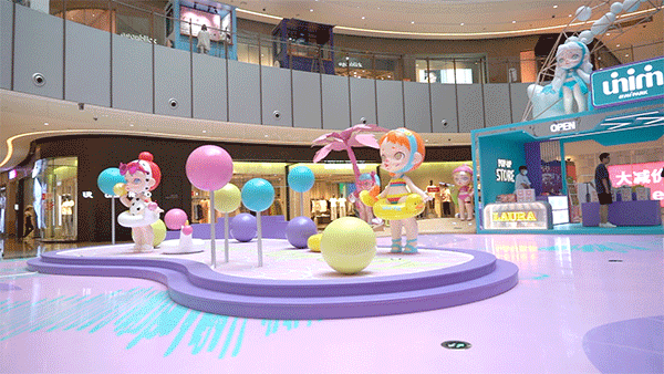 LAURA泳池大作战全国首展