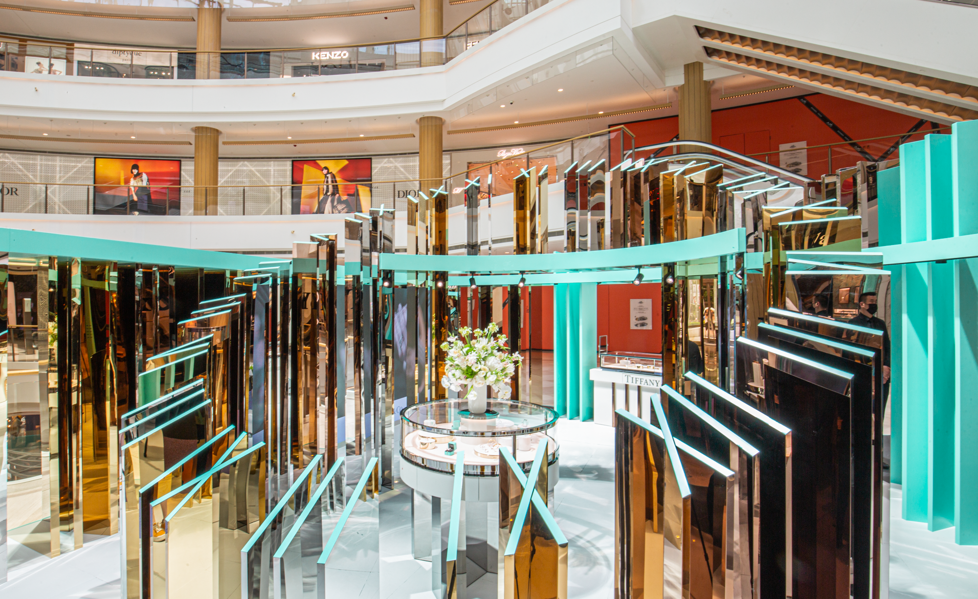 Tiffany Atlas X系列限时精品店