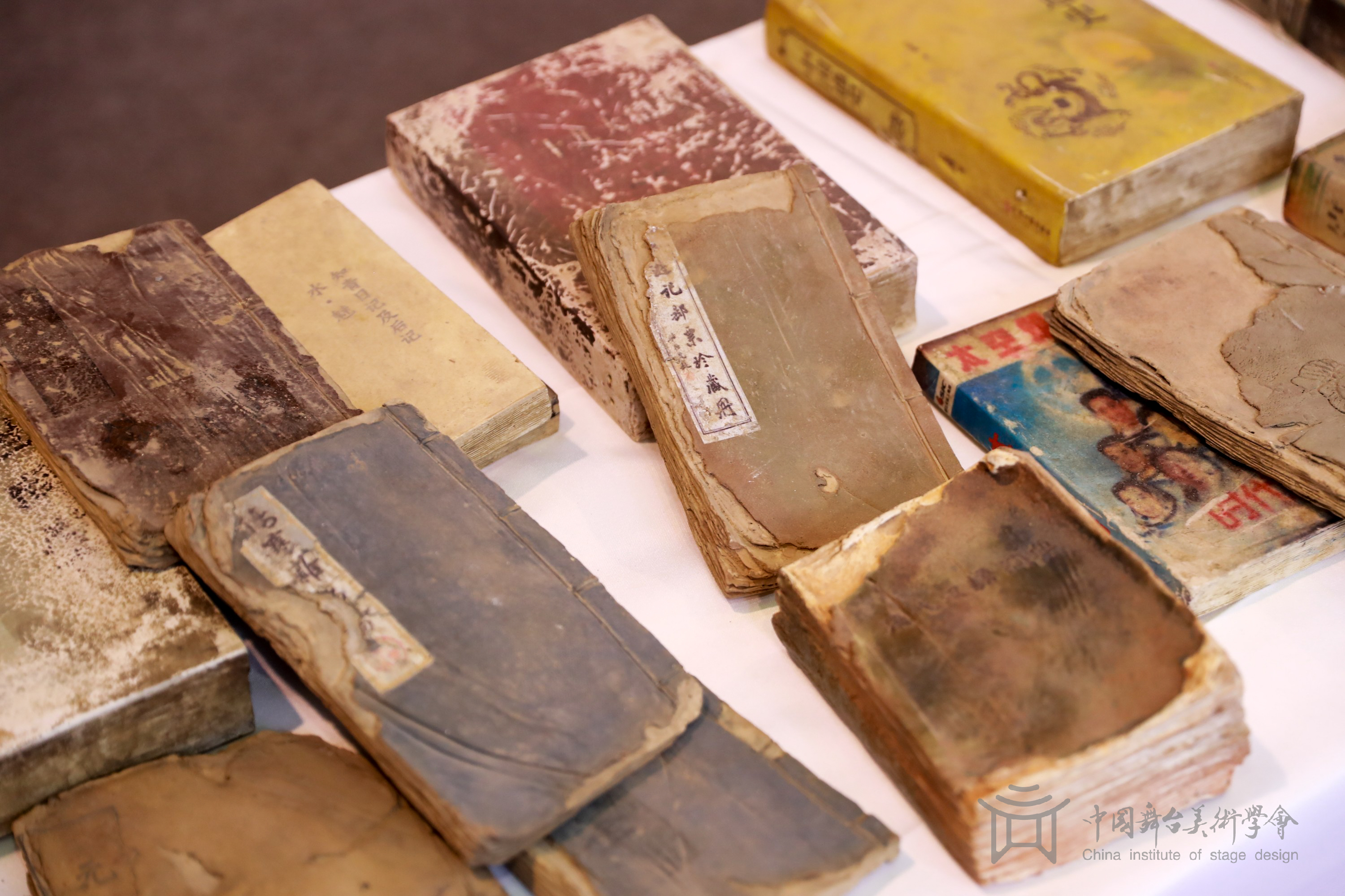 一起云看展：《第四届中国舞台美术展》