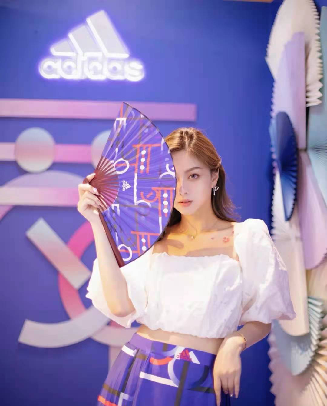 adidas「舞限空间」网红打卡
