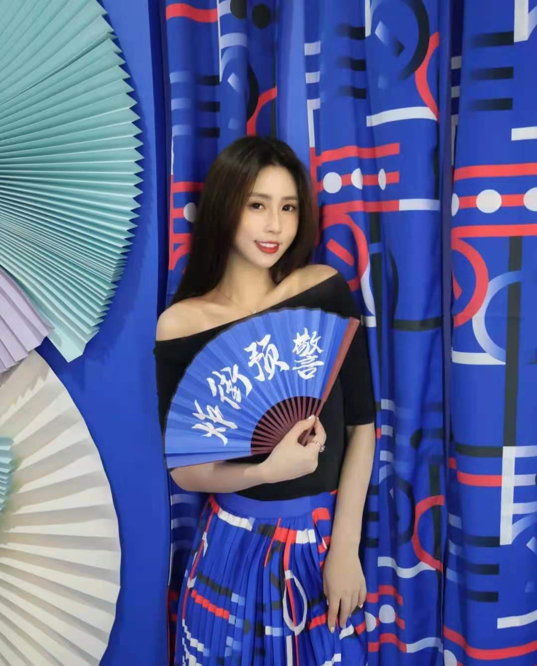 adidas「舞限空间」网红打卡