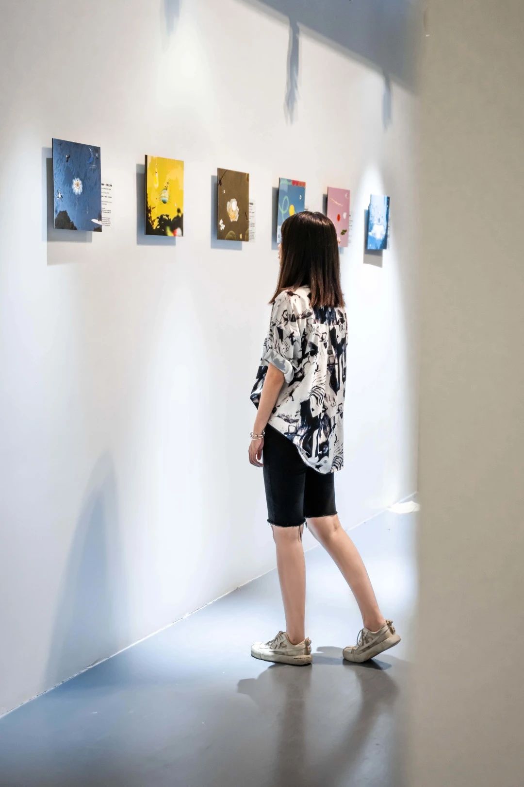 超现实主义大师胡安·米罗「无轮之廓」真迹展