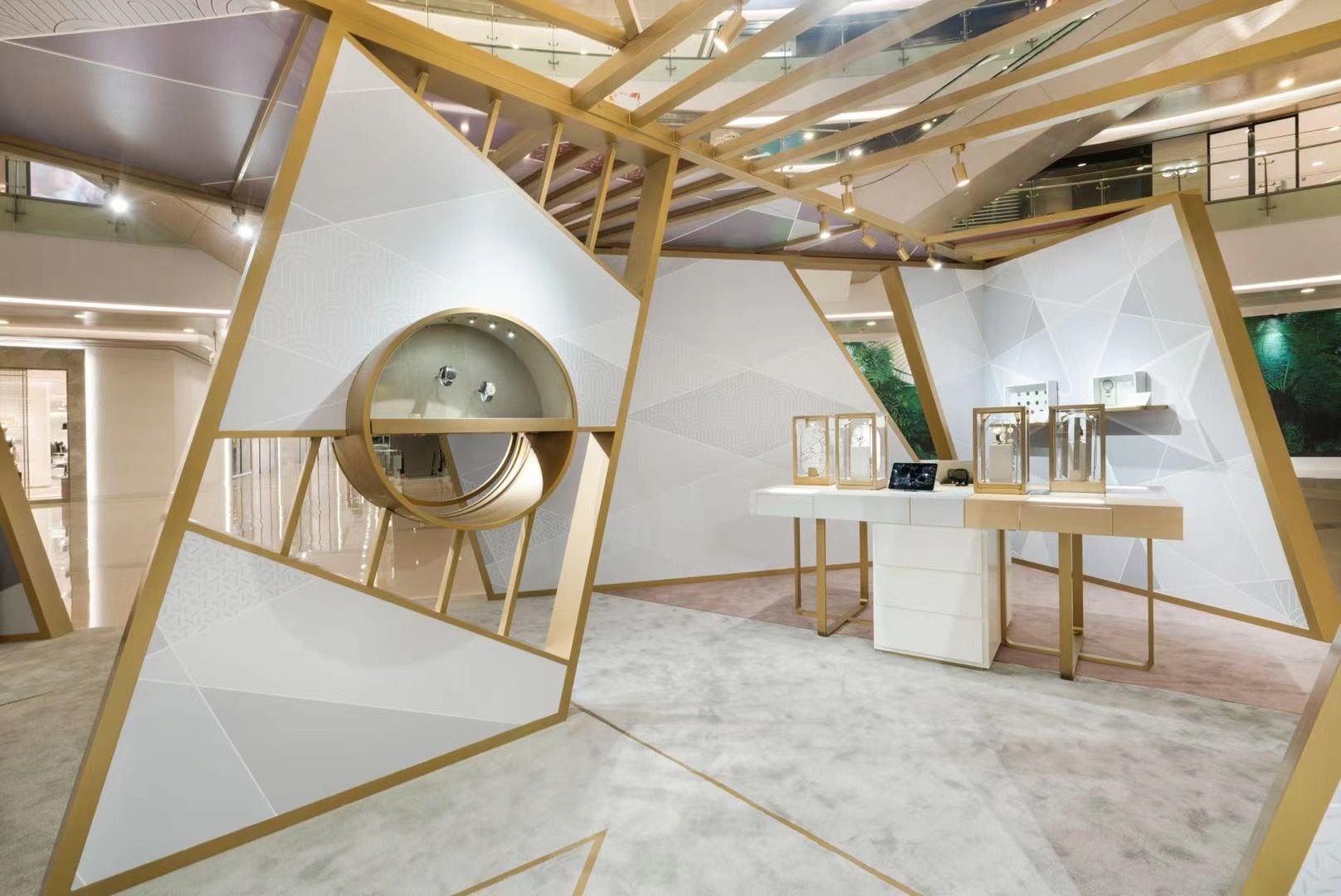 江诗丹顿“经典自有旋机”主题展