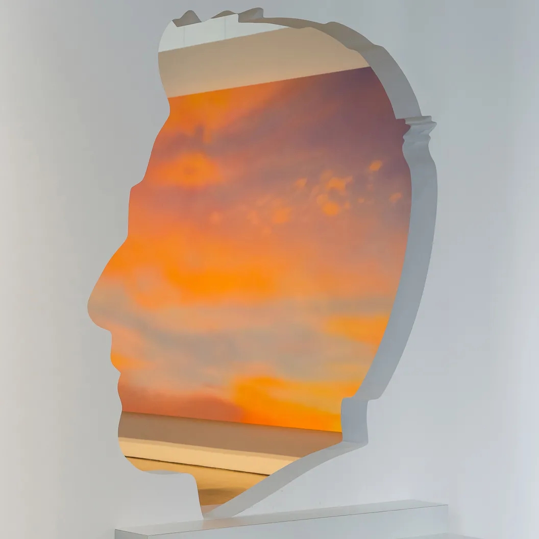 上海艺术家Alex Israel国内首个美术馆级大展