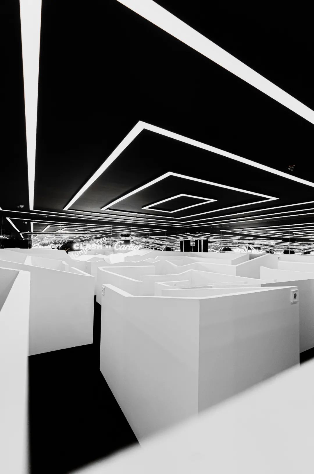 卡地亚CLASH DE CARTIER双面魅力展览