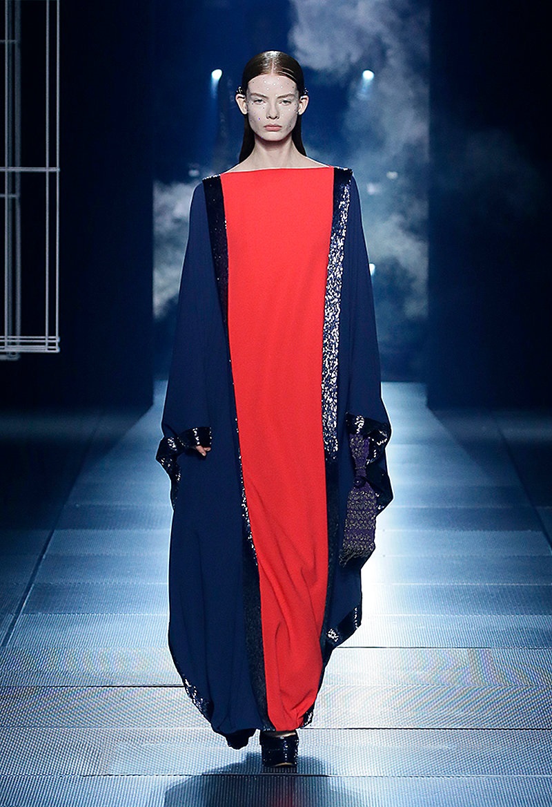 FENDI 2022春夏高级定制时装秀