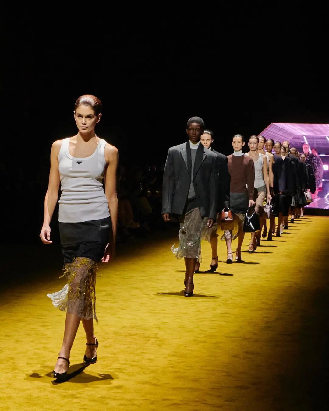 【米兰时装周】Prada 2022 秋冬时装秀