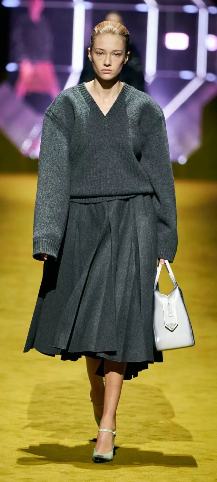 【米兰时装周】Prada 2022 秋冬时装秀
