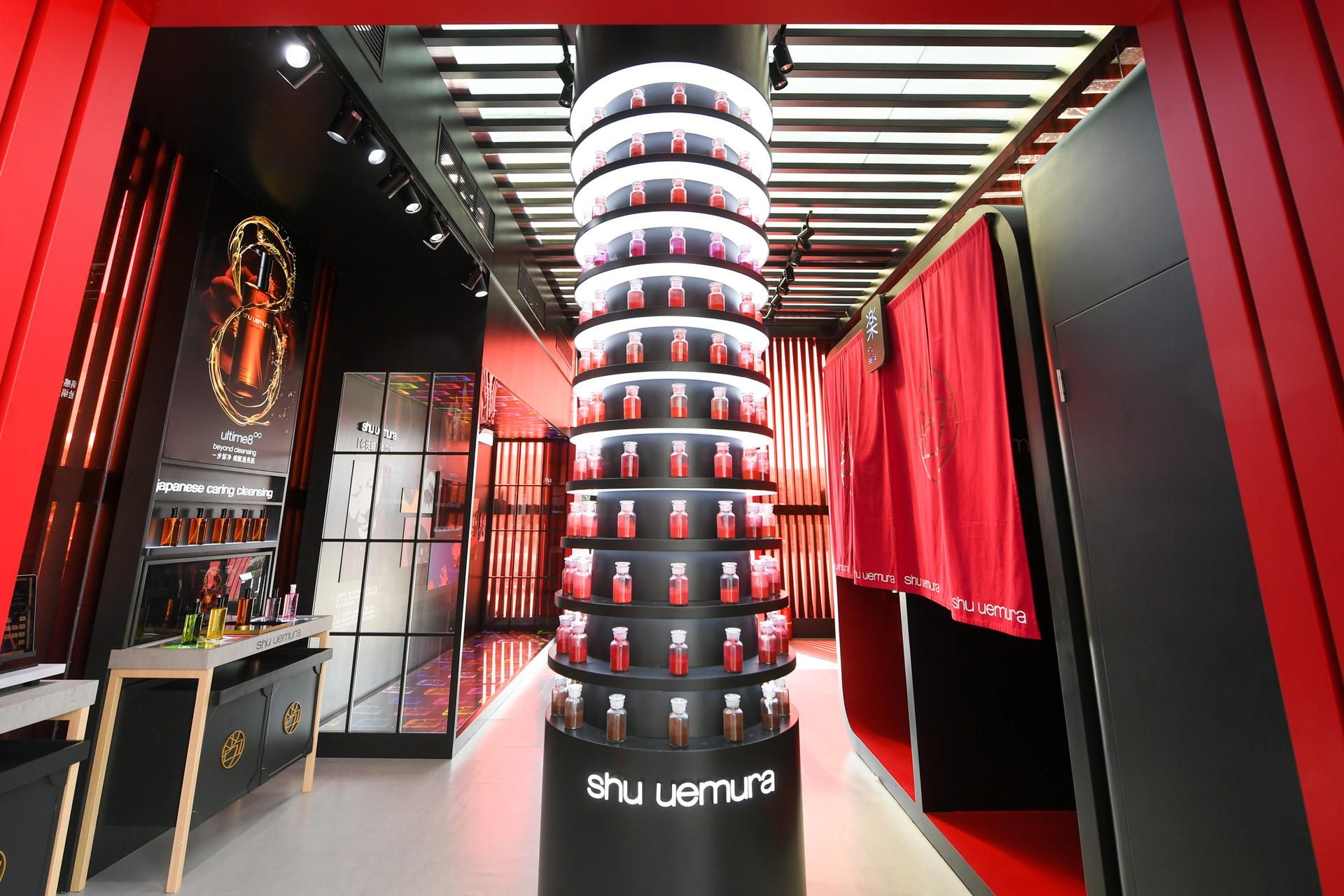 植村秀「化妆箱」快闪店活动策划「秀、色、妆、乐」四个创意空间 美陈网站 美陈前沿 