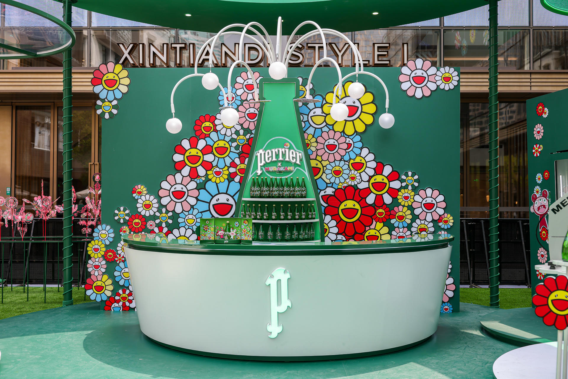 打卡Perrier村上隆灵感限量系列快闪店活动策划，让灵感自然冒泡 美陈网站 美陈前沿 