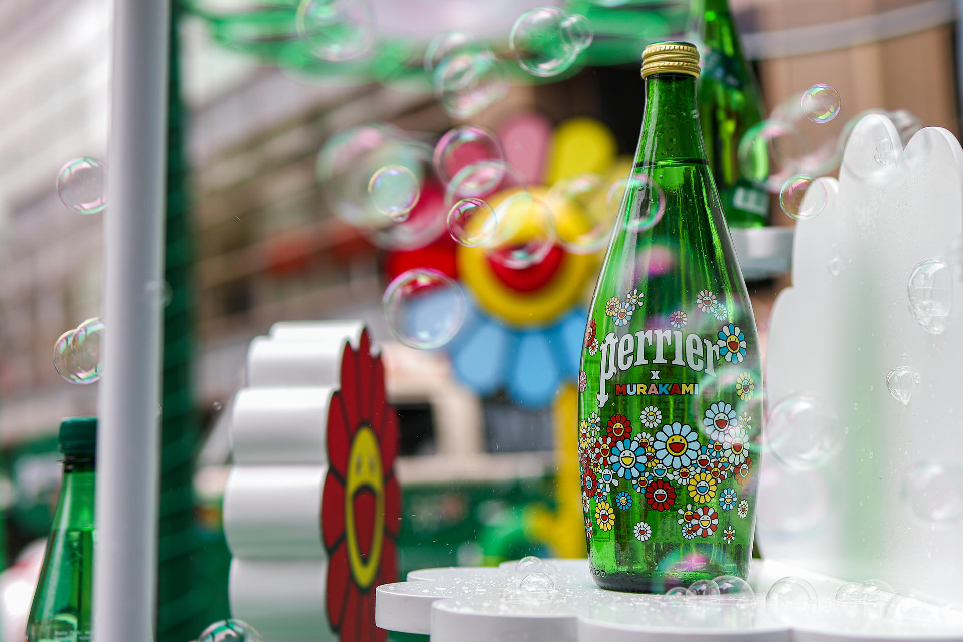 打卡Perrier村上隆灵感限量系列快闪店活动策划，让灵感自然冒泡 美陈网站 美陈前沿 