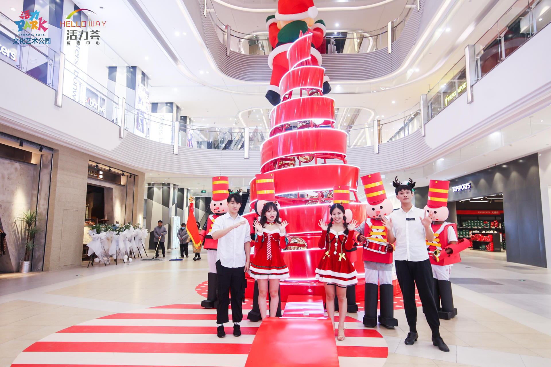 15米巨型许愿树的圣诞活动策划以一场星光绮遇季打开序幕 美陈网站 美陈前沿 