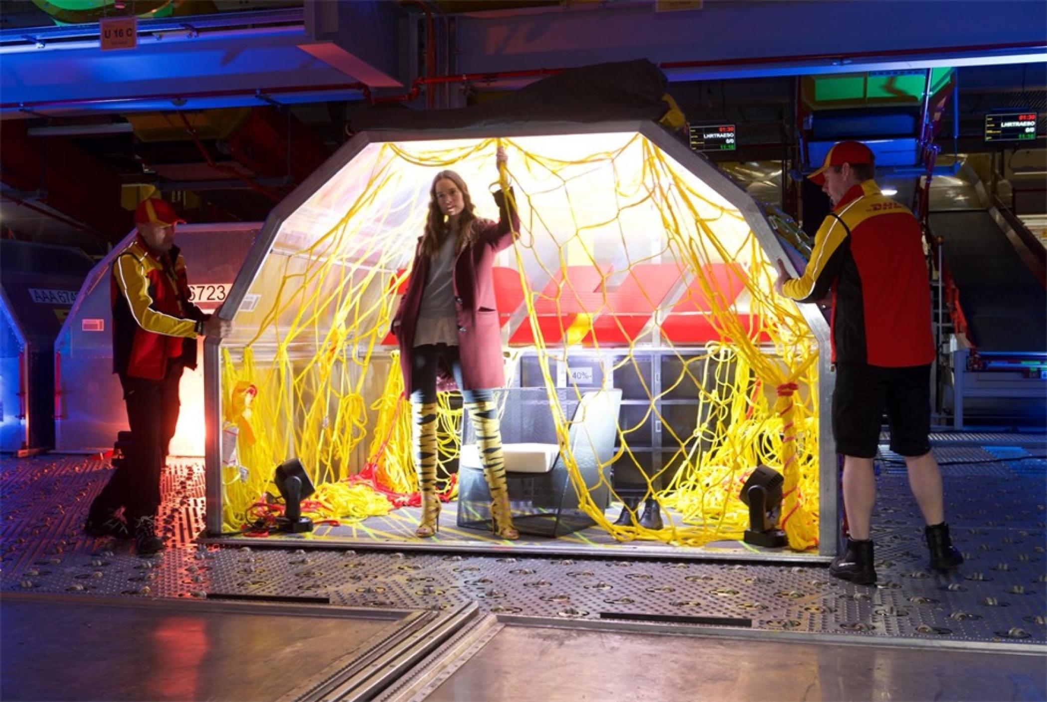 「当时尚遇到物流」的服装发布会活动策划简直是量身定制的 美陈网站 美陈前沿 