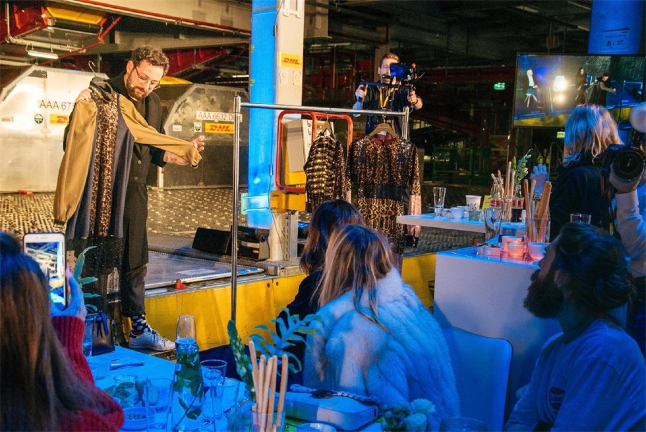 「当时尚遇到物流」的服装发布会活动策划简直是量身定制的 美陈网站 美陈前沿 