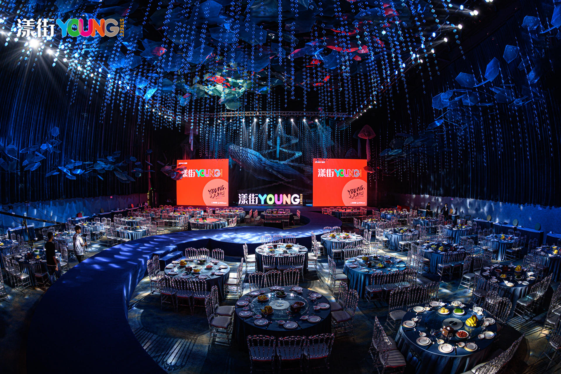 “YOUNG 无关年纪”漾街品牌发布会活动策划现场太嗨了！ 美陈网站 美陈前沿 