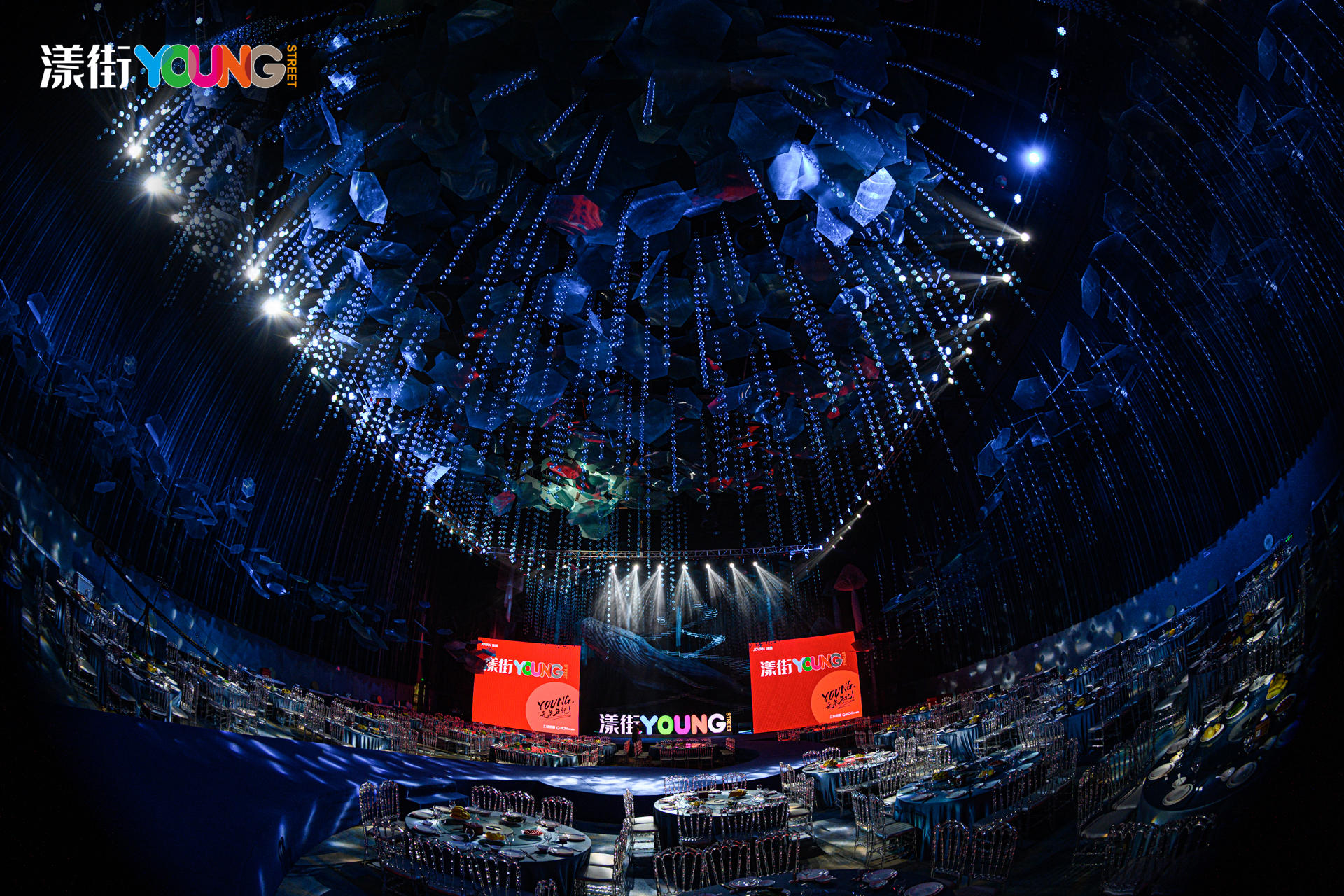 “YOUNG 无关年纪”漾街品牌发布会活动策划现场太嗨了！ 美陈网站 美陈前沿 