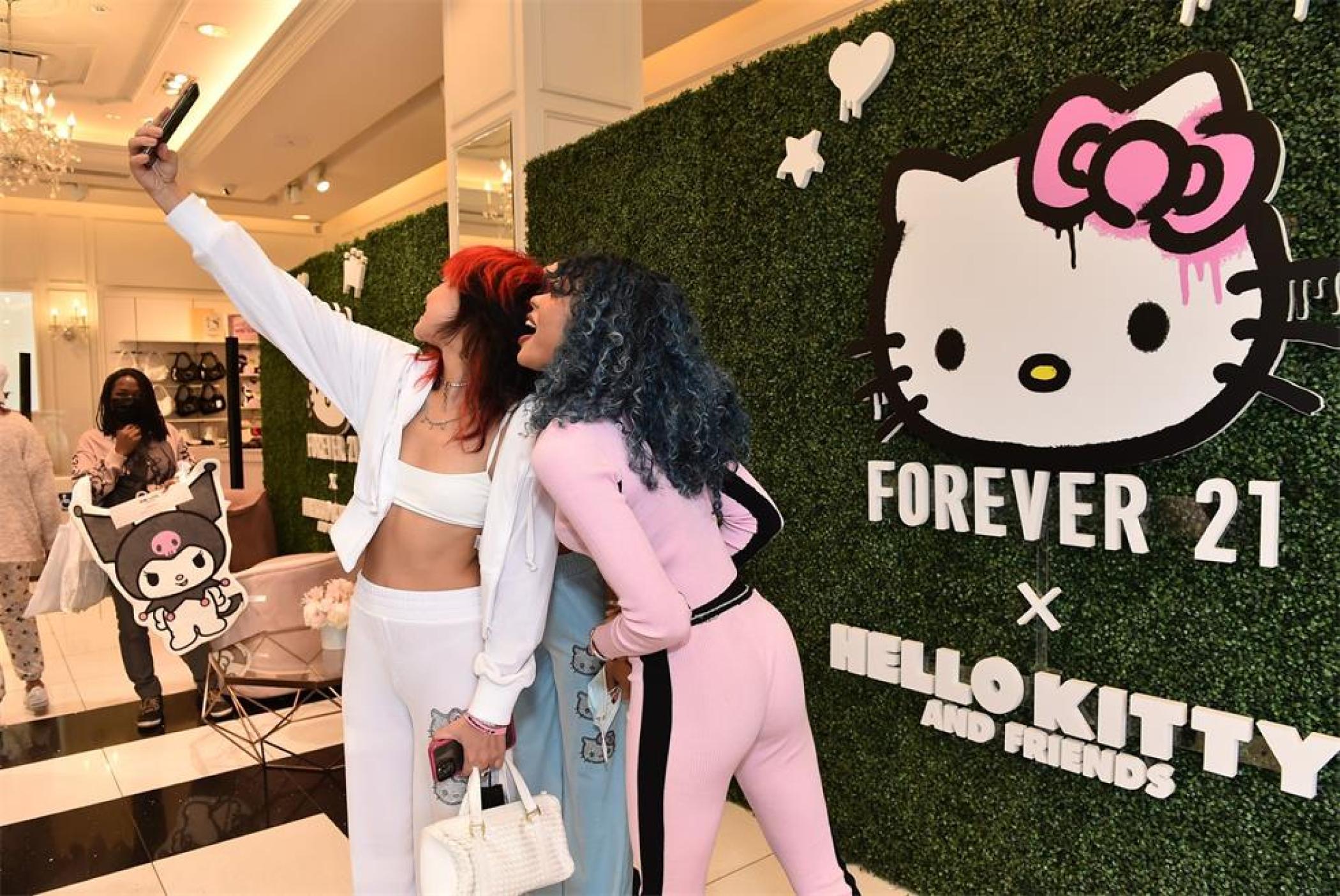 Forever 21携手三丽鸥公司打造了一场身临其境的快闪体验活动策划 美陈网站 美陈前沿 