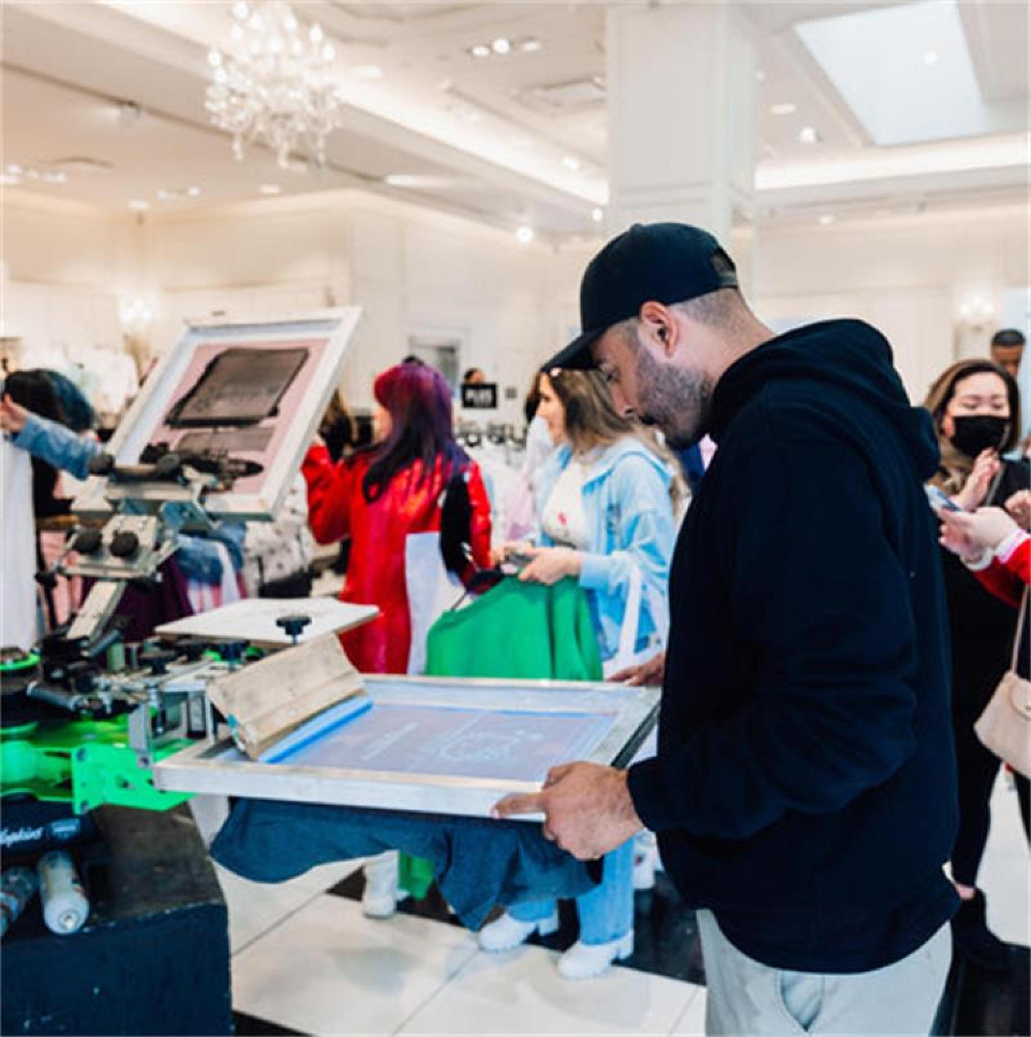 Forever 21携手三丽鸥公司打造了一场身临其境的快闪体验活动策划 美陈网站 美陈前沿 