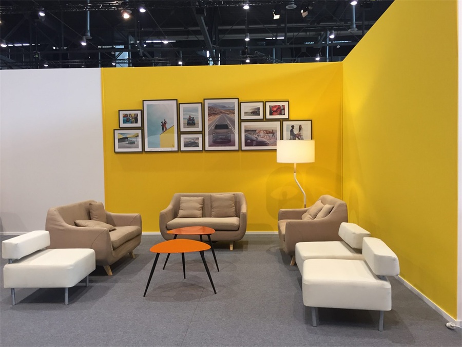 雪铁龙世界大会活动策划的发光「云」创造了一种温和的乐观感 美陈网站 美陈前沿 