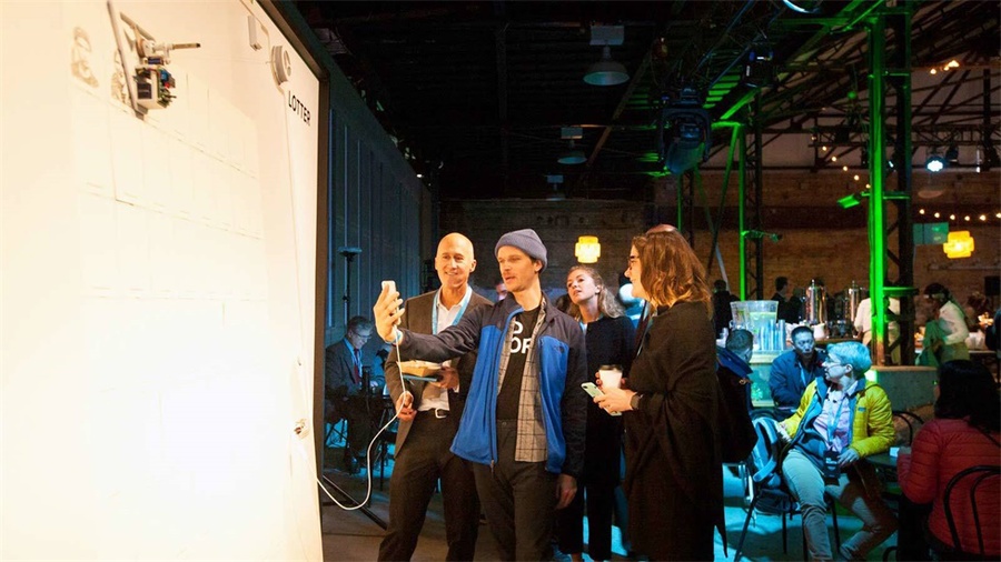 谷歌加拿大「北行」技术峰会活动策划的游乐场成了最受欢迎场所 美陈网站 美陈前沿 