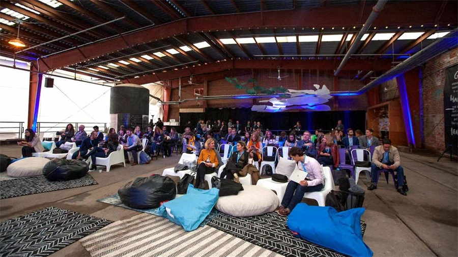 谷歌加拿大「北行」技术峰会活动策划的游乐场成了最受欢迎场所 美陈网站 美陈前沿 