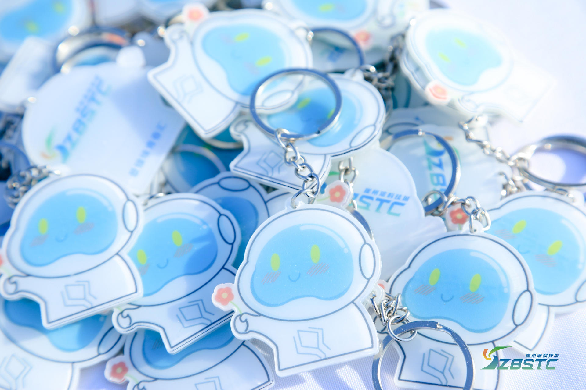 「守一生时光 寻四季花开」主题青春汇活动策划仿佛户外婚礼现场 美陈网站 美陈前沿 