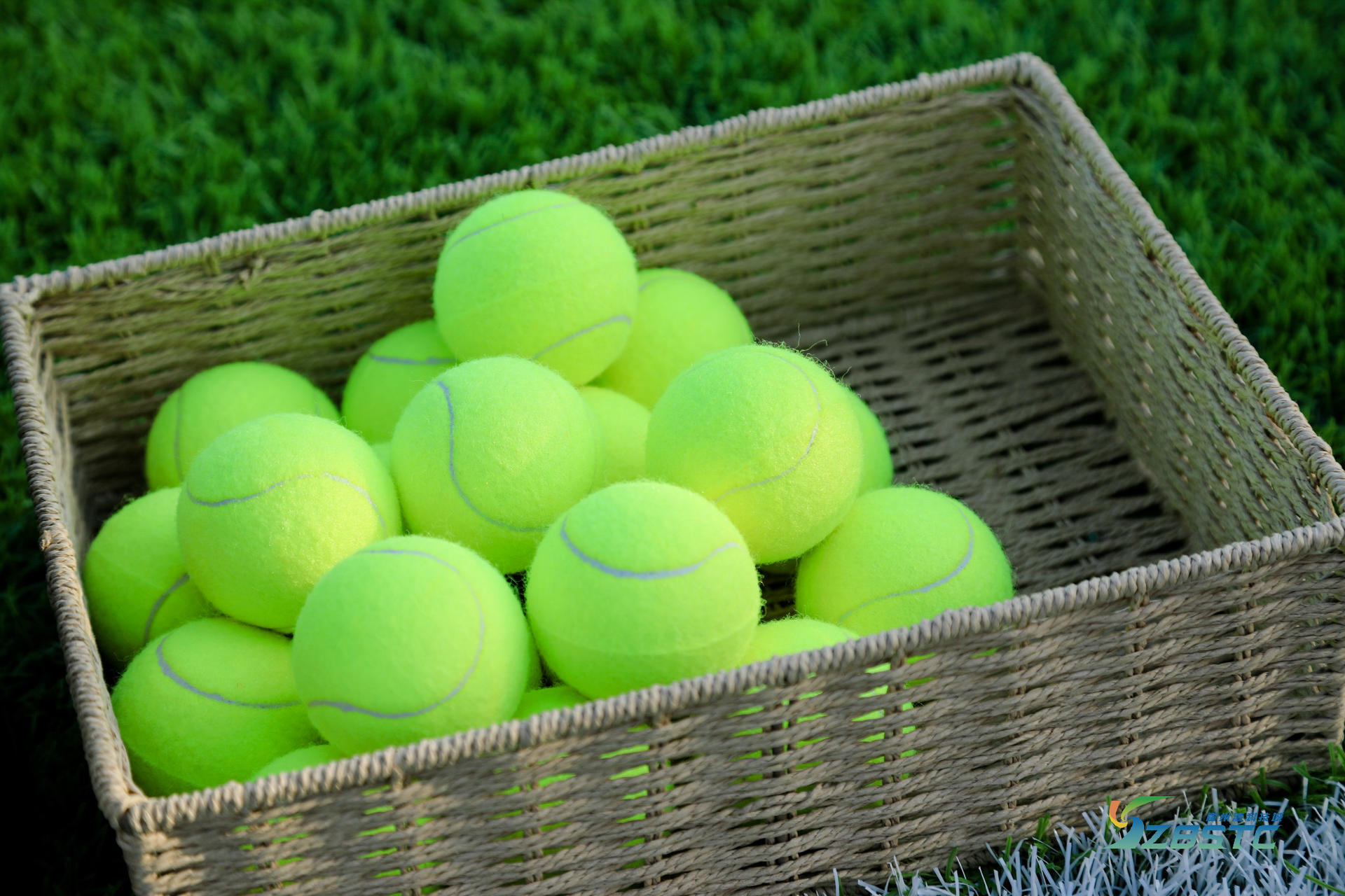 「守一生时光 寻四季花开」主题青春汇活动策划仿佛户外婚礼现场 美陈网站 美陈前沿 