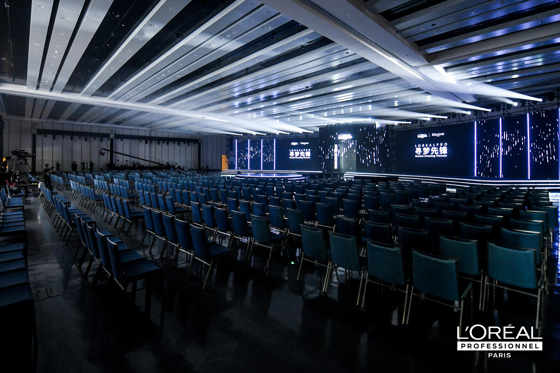 巴黎欧莱雅PRO先锋嘉年华活动策划明英MySalon360°沉浸式体验 美陈网站 美陈前沿 