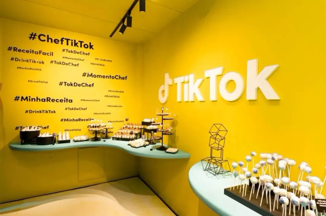 抖音在巴西市场上的第一次线下活动策划展示了品牌对音乐的热情 美陈网站 美陈前沿 