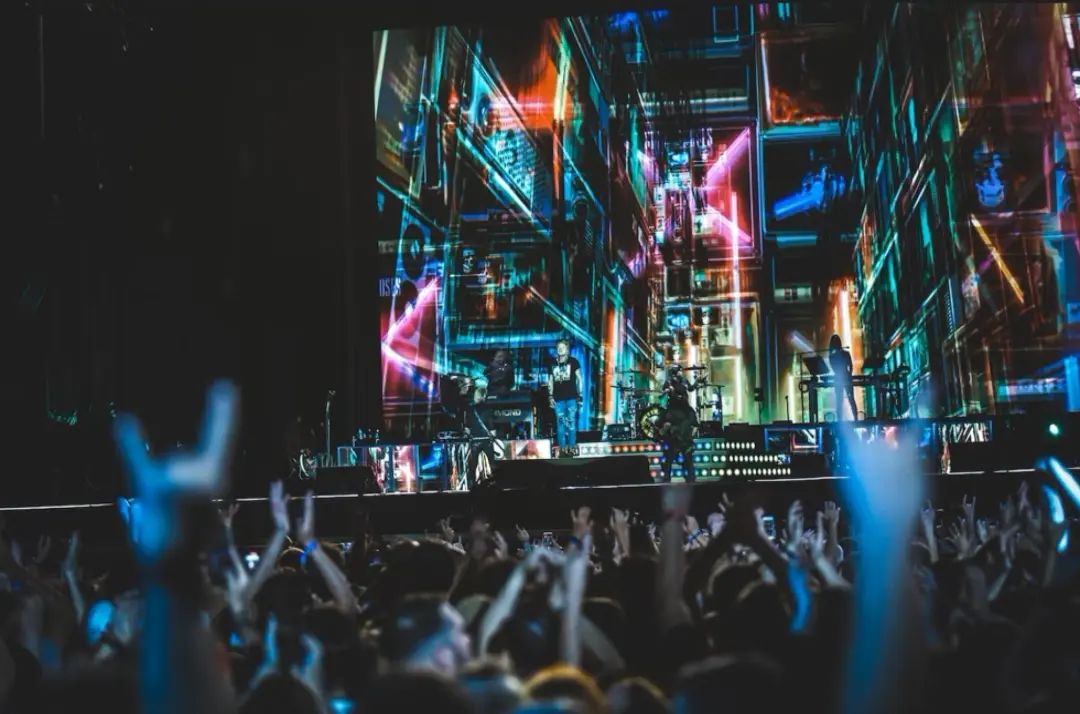 抖音在巴西市场上的第一次线下活动策划展示了品牌对音乐的热情 美陈网站 美陈前沿 