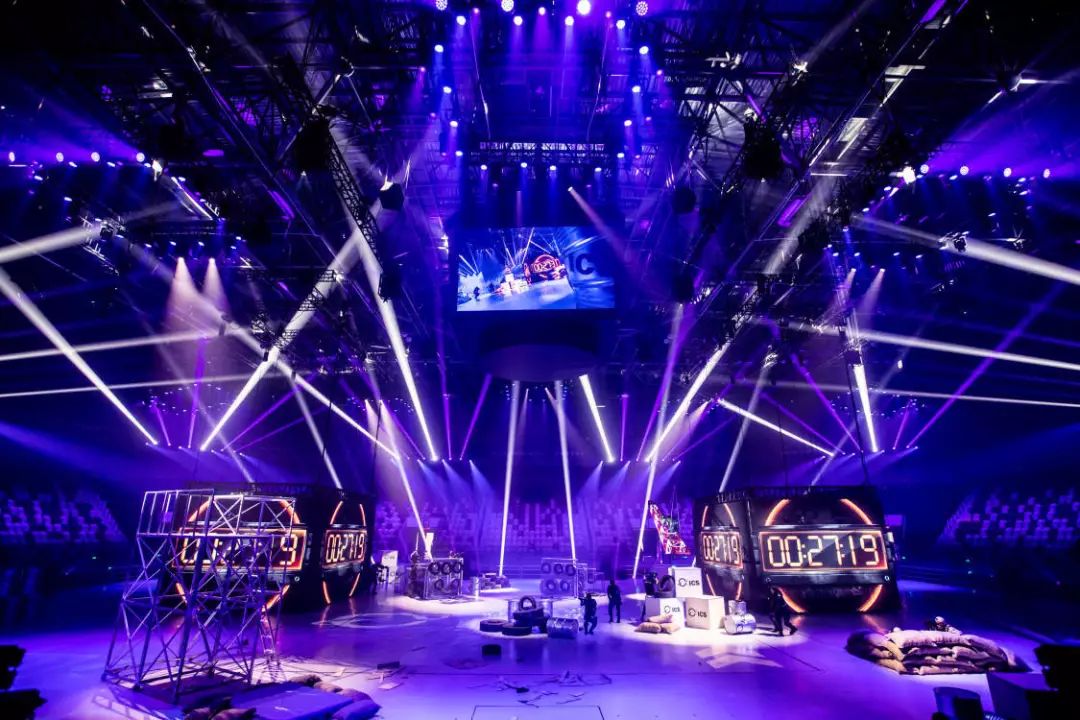 CFS打造了一场“零距离”的试听盛宴活动，裸眼3D投影秀惊险刺激 美陈网站 美陈前沿 