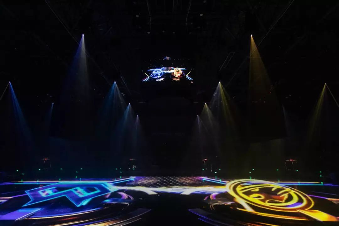 CFS打造了一场“零距离”的试听盛宴活动，裸眼3D投影秀惊险刺激 美陈网站 美陈前沿 